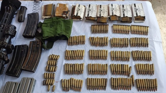 Senjata-senjata laras panjang yang berhasil direbut TNI dari KSTP.