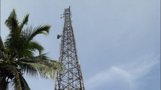Menara telekomunikasi milik PT Telekomunikasi Selular (Telkomsel)