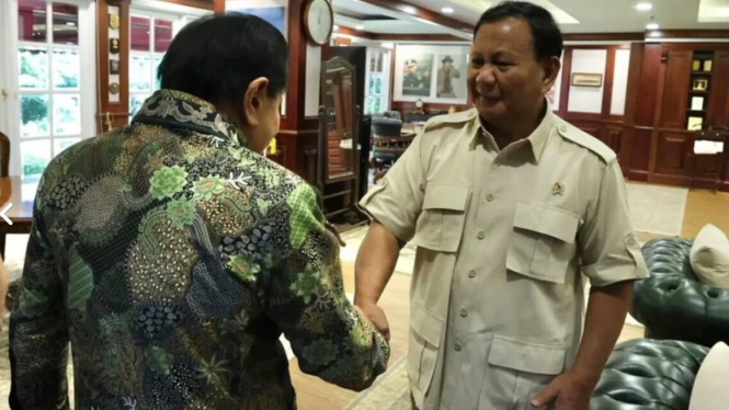Pertemuan AM Hendropriyono Dengan Prabowo