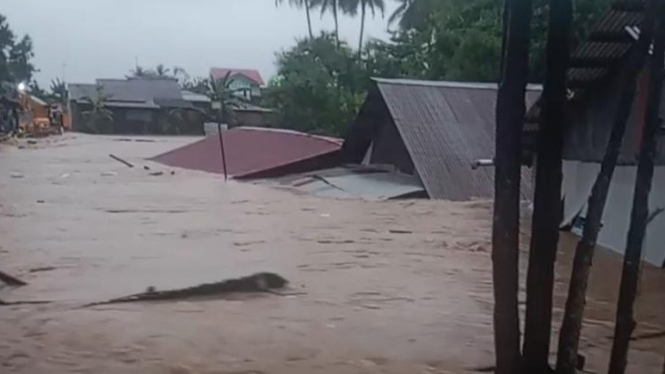 Kondisi Rumah Warga di Padang Yang Terendam Banjir