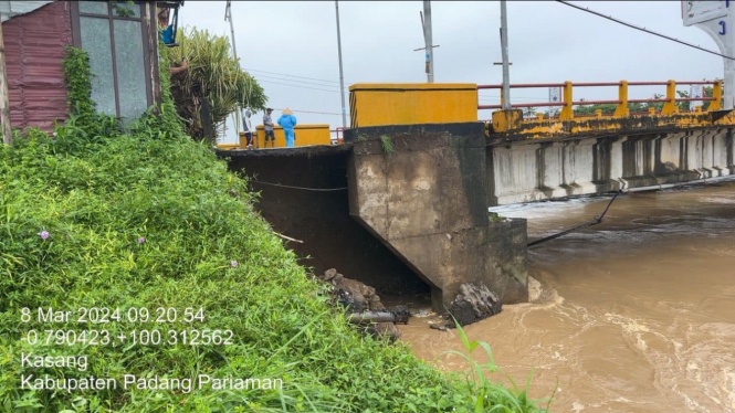 Jembatan Kembar BIM Yang Rusak Akibat Banjir