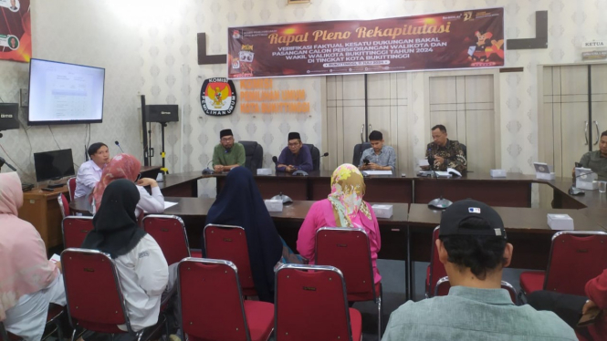 KPU Bukittinggi Menggelar Rapat Pleno Rekapitulasi