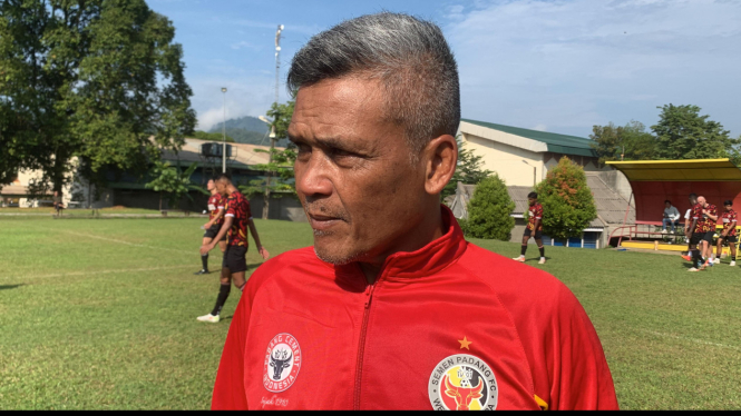 Hendri Susilo, Pelatih Kepala Semen Padang FC