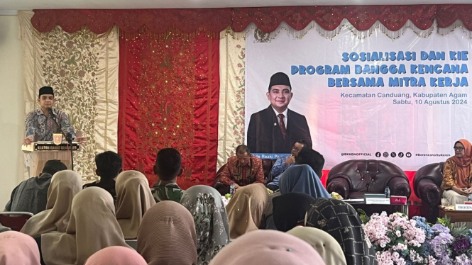 Ade Rezki Pratama saat memberikan sosialisasi