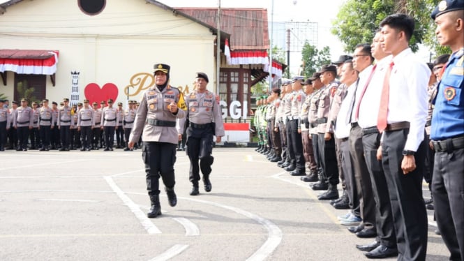 Kapolresta Bukittinggi cek kesiapan ratusan personel kepolisian