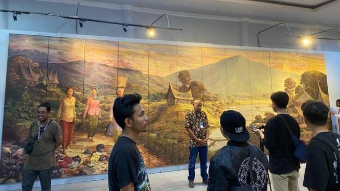 Suasana pameran Komunitas Seni Belanak