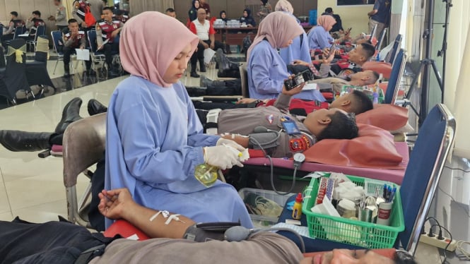 Donor Darah di Polda Sumbar