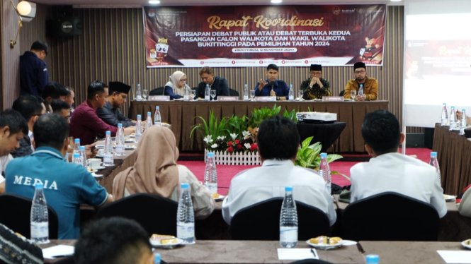 KPU Bukittinggi gelar rapat evaluasi jelang debat publik kedua