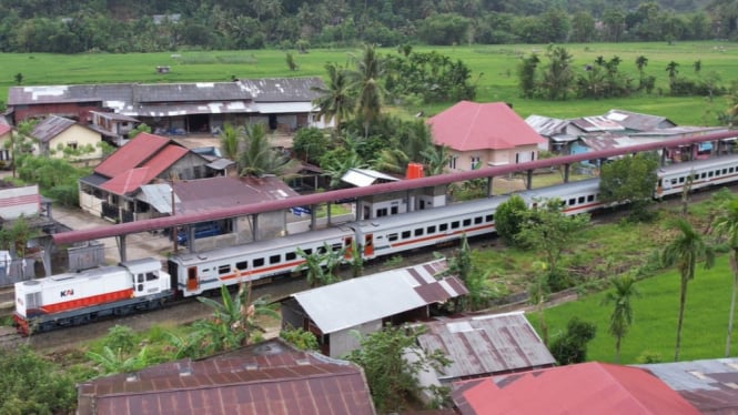 Stasiun Kampung Jua