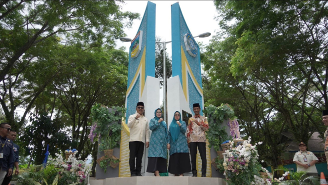 Tugu PKK di Solok Selatan