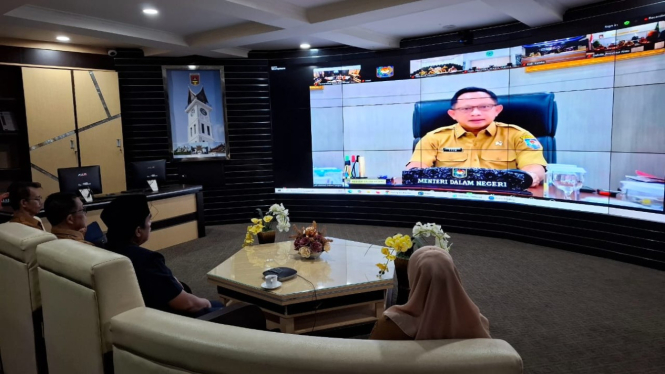 Pemerintah Kota Bukittinggi zoom meeting bersama Mendagri