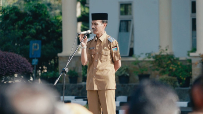 Wabup Solsel, Yulian Efi
