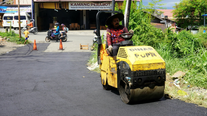 Perbaikan jalan