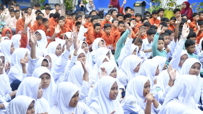 Pelajar di Kota Padang