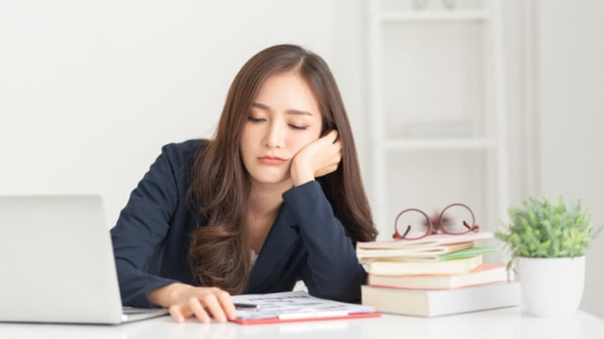 Ilustrasi bad mood di kantor