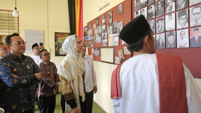Menteri Pariwisata RI Widiyanti Putri Wardhana melakukan kunjungan kerja ke Nagari Koto Gadang, Kamis (30/4), untuk mendorong penguatan desa wisata be