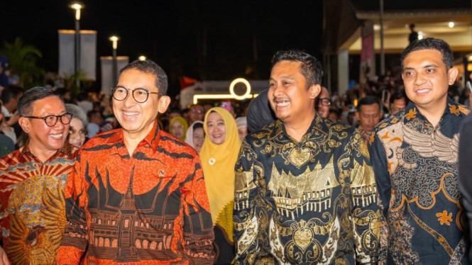Menteri Kebudayaan Republik Indonesia, Fadli Zon saat menghadiri peringatan 100 Tahun Jam Gadang di Bukittinggi