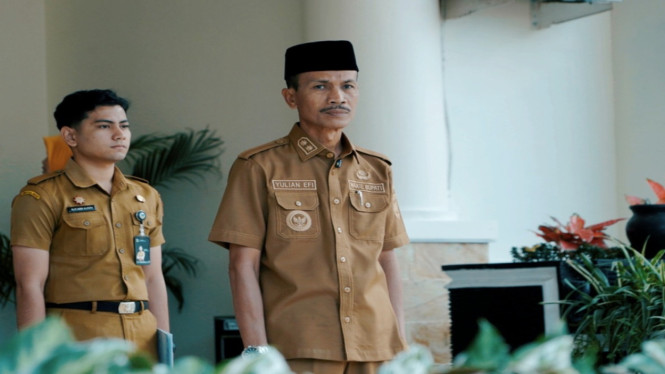 Wabup Solsel, Yulian Efi