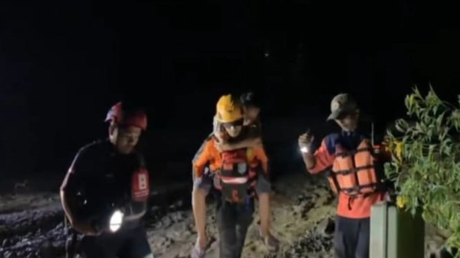 Banjir merendam puluhan rumah warga di Jorong Kubu dan Jorong Labuah, Nagari Sungai Batang, Kecamatan Tanjung Raya, Kabupaten Agam