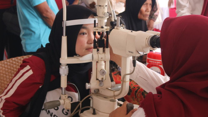 Sebanyak 150 orang menjadi penerima manfaat pemeriksaan mata dan kacamata gratis