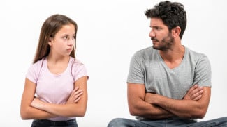 Apakah Benar Anak Pemarah Mewarisi Sifat Ayah? Berikut Ulasannya