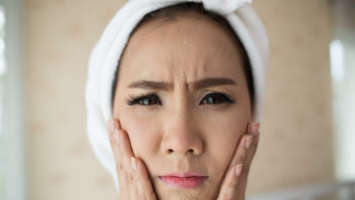 Kulit Kusam dan Tampak Lebih Tua? Cek Lagi Pola Makanmu Moms