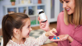 Pentingnya Vitamin D untuk Anak: Mulai Usia Berapa Harus Diberikan Menurut Dokter Anak?