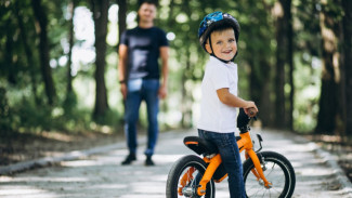 Balance Bike vs Sepeda Goes: Mana yang Lebih Baik untuk Perkembangan Anak?