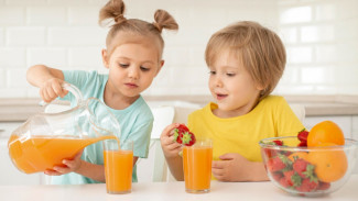 Fakta Mengejutkan! Jus Buah Bisa Ganggu Asupan Nutrisi Anak