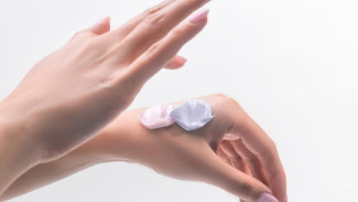 Me-Time Kilat 5 Menit: Cara Raisa Ubah Rutinitas Pakai Lotion Jadi Ritual Mood Booster yang Mewah