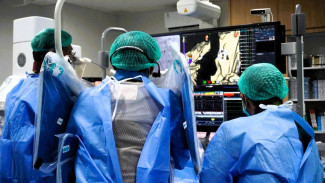 Sering Deg-degan Tanpa Sebab? Pakar Jantung Ingatkan Risiko Stroke yang Mengintai Para Orang Tua.