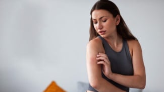 Kulit Kering dan Gatal, Hati-Hati Tanda Dermatitis Atopik, Ini Tips Cara Merawatnya