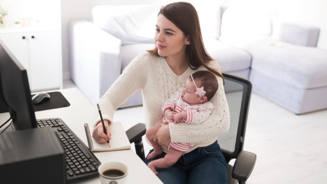 Ilustrasi Working Mom