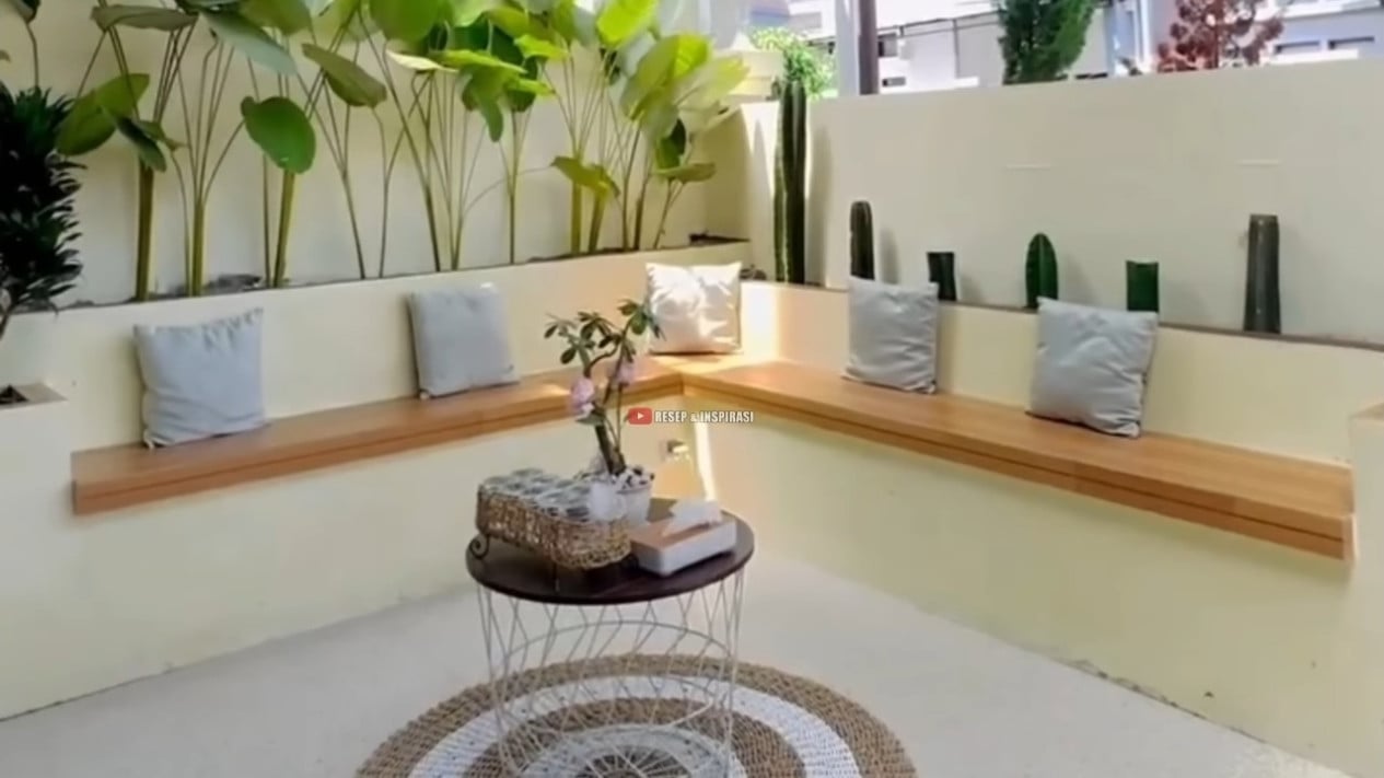 7 Tips Desain Teras Rumah Sederhana tapi Estetik dan Terlihat Lebih Modern
