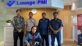 Disnakertrans Purwakarta Membantu Kepulangan PMI Dari Taiwan Pasca Koma