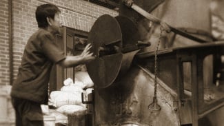 Mesin Sangrai Kopi Aroma Bandung, Pabrik Kopi Legendaris
