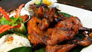 Resep Ayam Bakakak Khas Sunda Lengkap dengan Sambal Goang yang Gurih dan Lezat