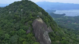 Wisata Alam Gunung Lembu Purwakarta: Jalur Pendakian dan Pemandangan Memikat