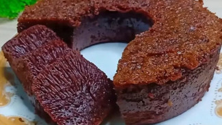 Resep Bolu Karamel Sarang Semut Anti Gagal: Lembut, Kenyal, dan Full Sarang!