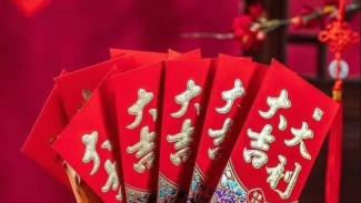 Hukum Menerima Angpao Imlek Bagi Seorang Muslim