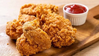 Tips Menggoreng Ayam Chicken Agar Renyah, Krispi, dan Kriting!