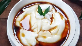 Resep Rahasia Bikin Bubur Sumsum Lembut nan Gurih, Aroma Pandannya Juga Sangat Terasa!