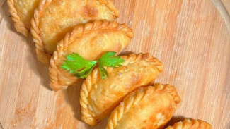 Resep Rahasia Bikin Pastel Renyah Tanpa Telur, Camilan Mudah Dibuat dan Hasilnya Menggoda!