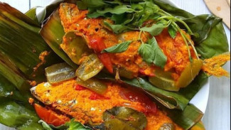 Rahasia Pepes Ikan Kembung Aroma Daun Kemangi Bikin Nafsu Sarapan Bertambah