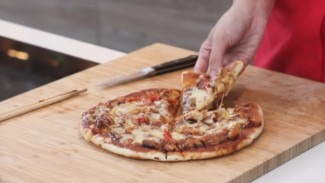 Resep Pizza Sarden Teflon Simpel dan Mudah Tanpa Mixer, Gampang Banget Bikinnya, Rasanya Maknyus!