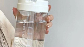 Tips Cuci Tumbler Agar Bersih dan Tidak Bau Sabun? Ini Rahasianya yang Jarang Digunakan!