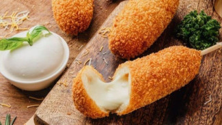 Ide Bisnis Corndog Mozarella yang Lumer Bikin Buka Puasa Makin Mantap