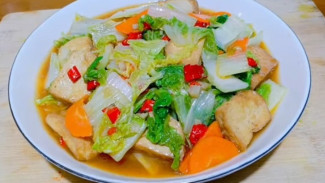 Tumis Sawi Putih dan Tahu Pedas: Menu Rumahan Simpel Tapi Bikin Nagih