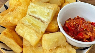 Tips Agar Singkong Goreng Merekah tapi Tetap Lembut, Lezatnya Bikin Tamu Lupa Pulang