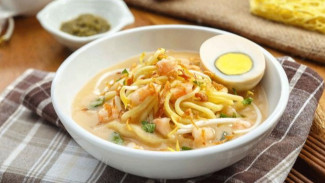 Cara Bikin Mie Celor Khas Palembang dengan Kuah Santan Gurih